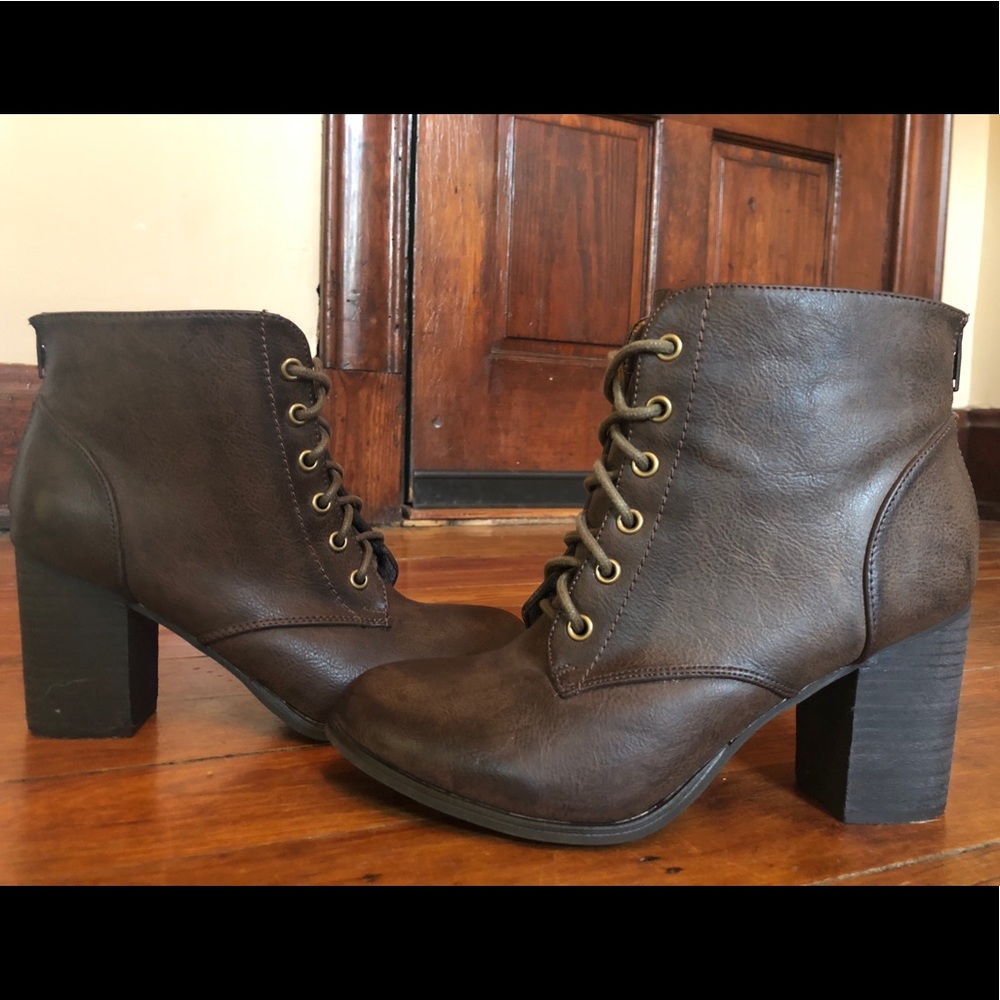 DIBA Black Lace Up Chunky Ankle Boots- Free People